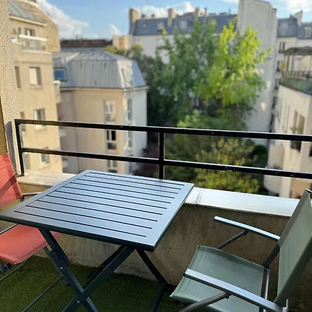 Lejlighed Avec Terrasse Au Coeur De - 11eme *